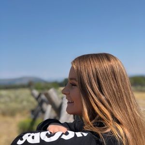 Meet your Posher, Hailey